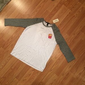 3 quarter sleeve shirt